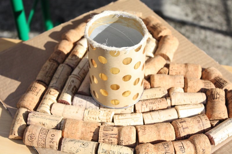 Seasonal upcycling crafts
